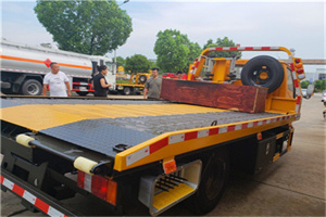 淄博附近拖车电话号码服务