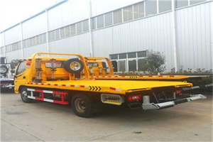 淄博附近拖车救援搭电